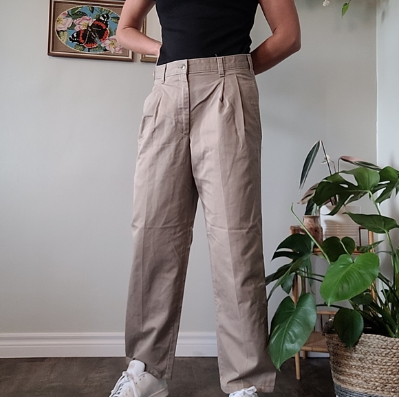 Gone - Picture 2 of 8